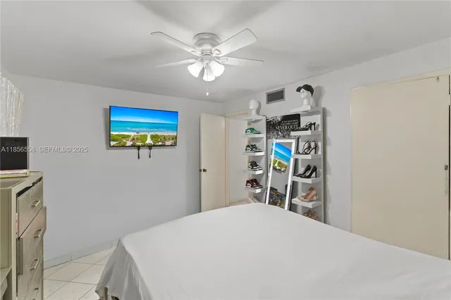 $220,000 | 1810 West 56th Street, Unit 3223, Hialeah, FL 33012