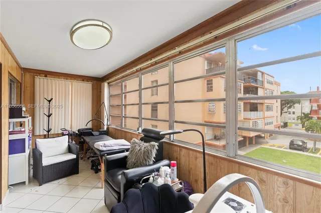 $220,000 | 1810 West 56th Street, Unit 3223, Hialeah, FL 33012