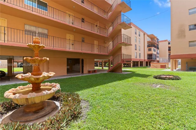 $220,000 | 1810 West 56th Street, Unit 3223, Hialeah, FL 33012