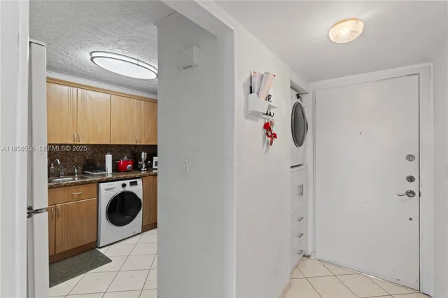 $220,000 | 1810 West 56th Street, Unit 3223, Hialeah, FL 33012