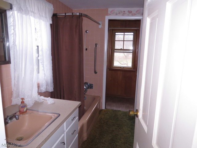 12212 Darrow Road Vermilion, OH 44089 - Photo 19 of 23 1st Floor Bathroom