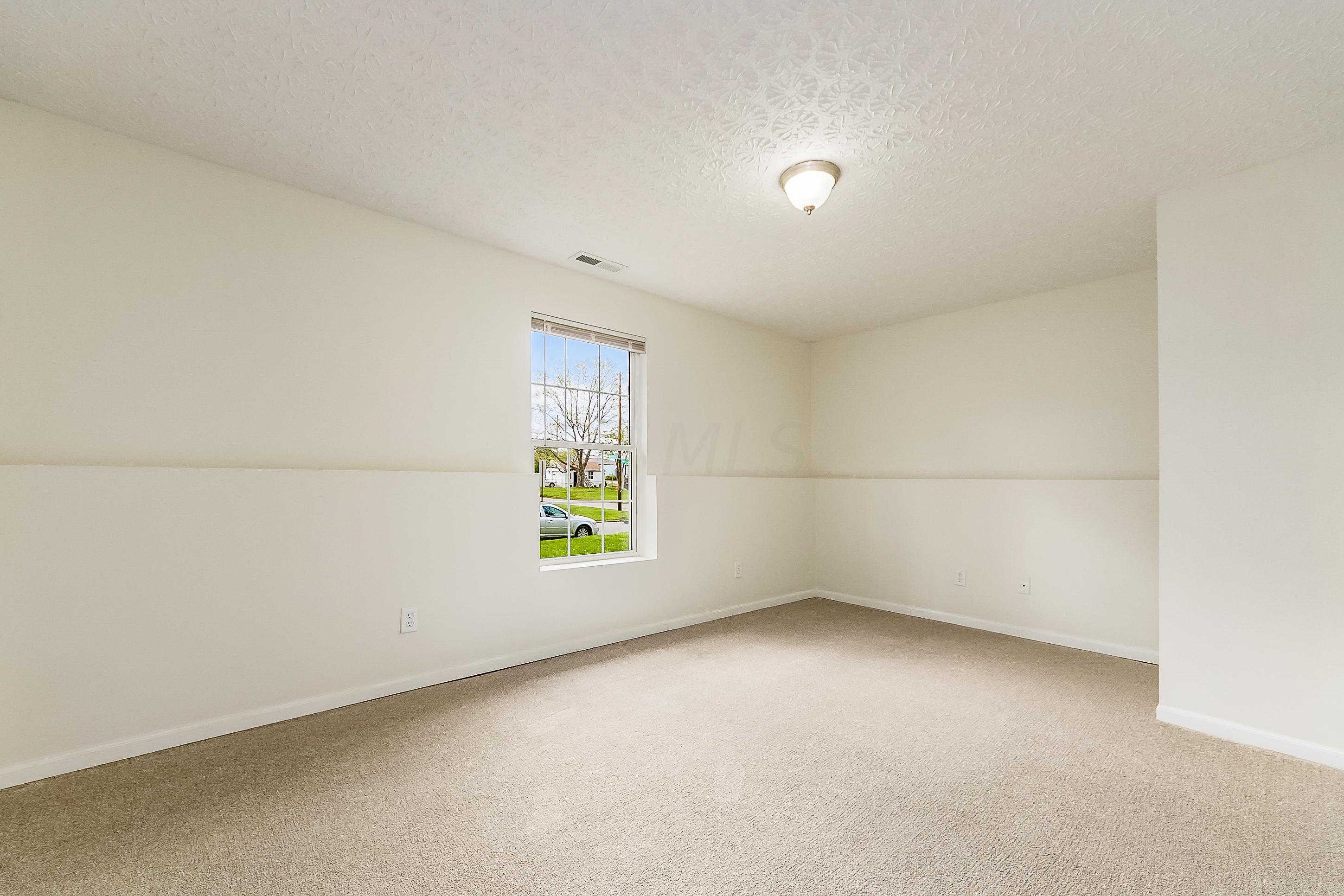 130 Demorest Road Columbus, OH 43204 - Photo 23 of 34