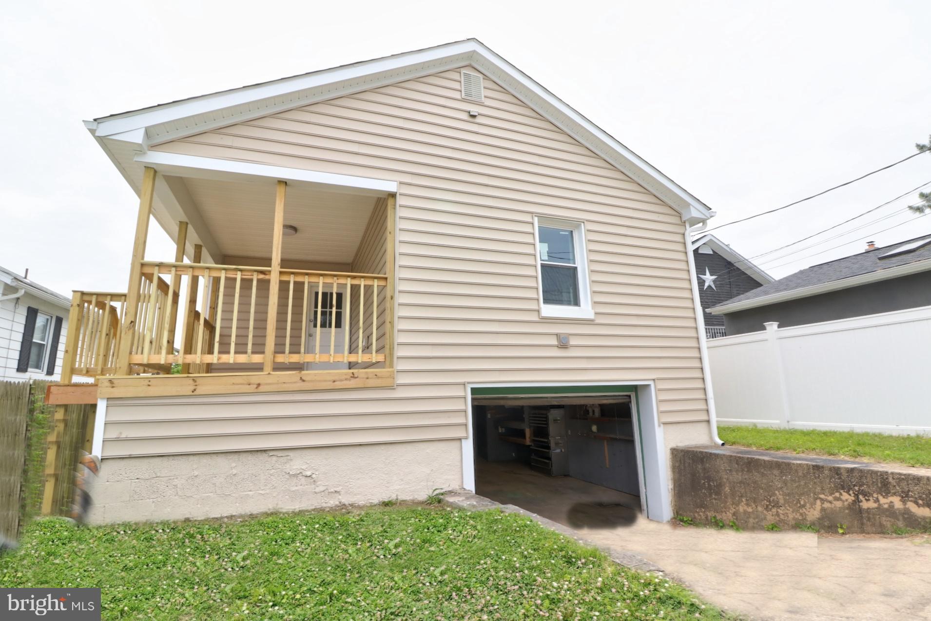 6924 Sollers Point Road Baltimore, MD 21222 - Photo 22 of 26