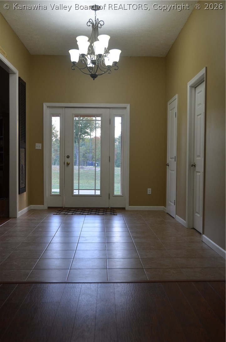 1192 Cunningham Road Kenna, WV 25248 - Photo 4 of 22 Gallery Image 4