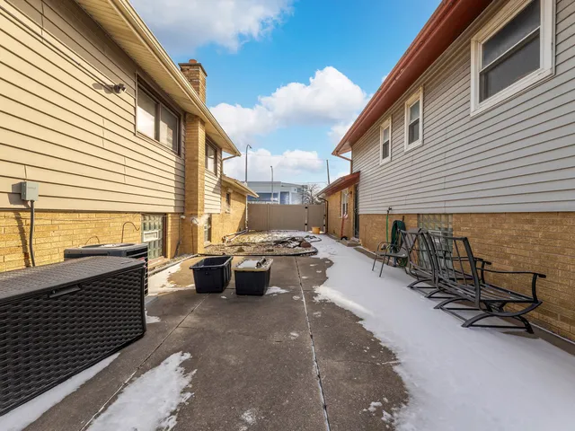 $159,900 | 1538 West 119th Street, Chicago, IL 60643