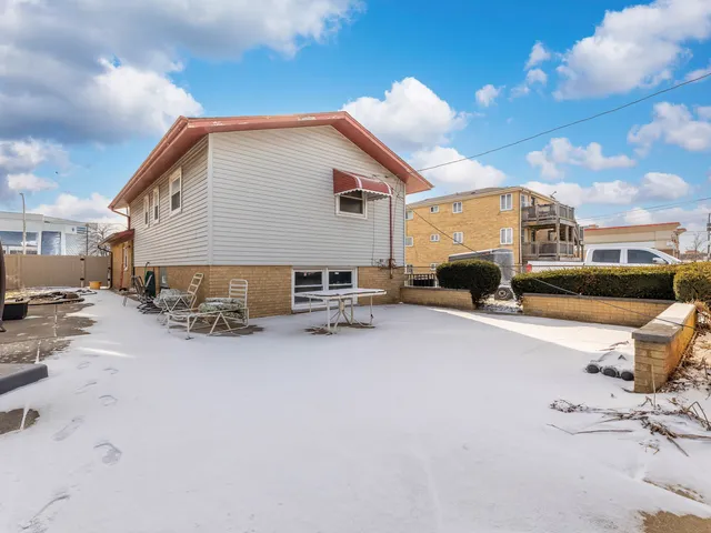 $159,900 | 1538 West 119th Street, Chicago, IL 60643