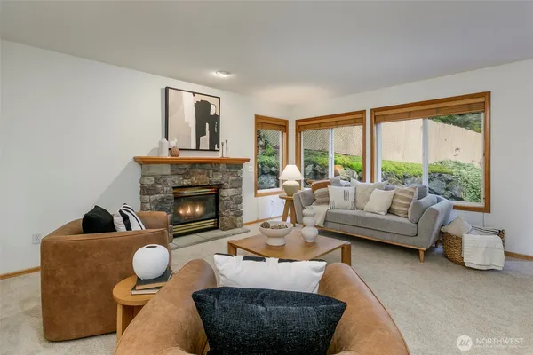 $999,000 | 17210 4th Drive Southeast, Bothell, WA 98012