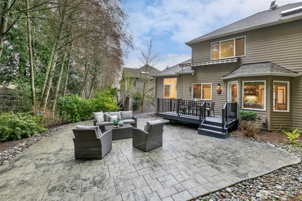 $999,000 | 17210 4th Drive Southeast, Bothell, WA 98012