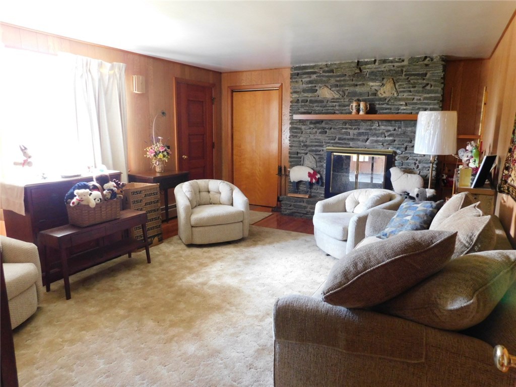 883 Main Street Hopkinton, RI 02832 - Photo 4 of 32 Gallery Image 4