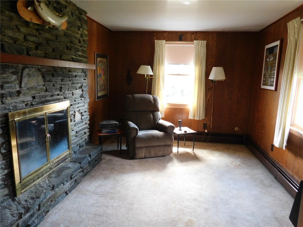 883 Main Street Hopkinton, RI 02832 - Photo 5 of 32 Gallery Image 5