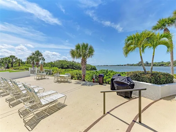 $328,000 | 1636 Stickney Point Road, Unit 36201, Sarasota, FL 34231