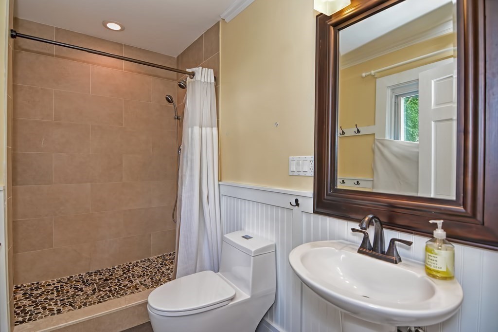 59 Cummings Road Newton, MA 02459 - Photo 13 of 23