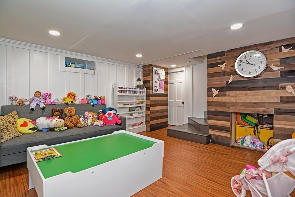 59 Cummings Road Newton, MA 02459 - Photo 14 of 23