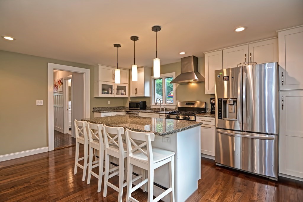 59 Cummings Road Newton, MA 02459 - Photo 3 of 23