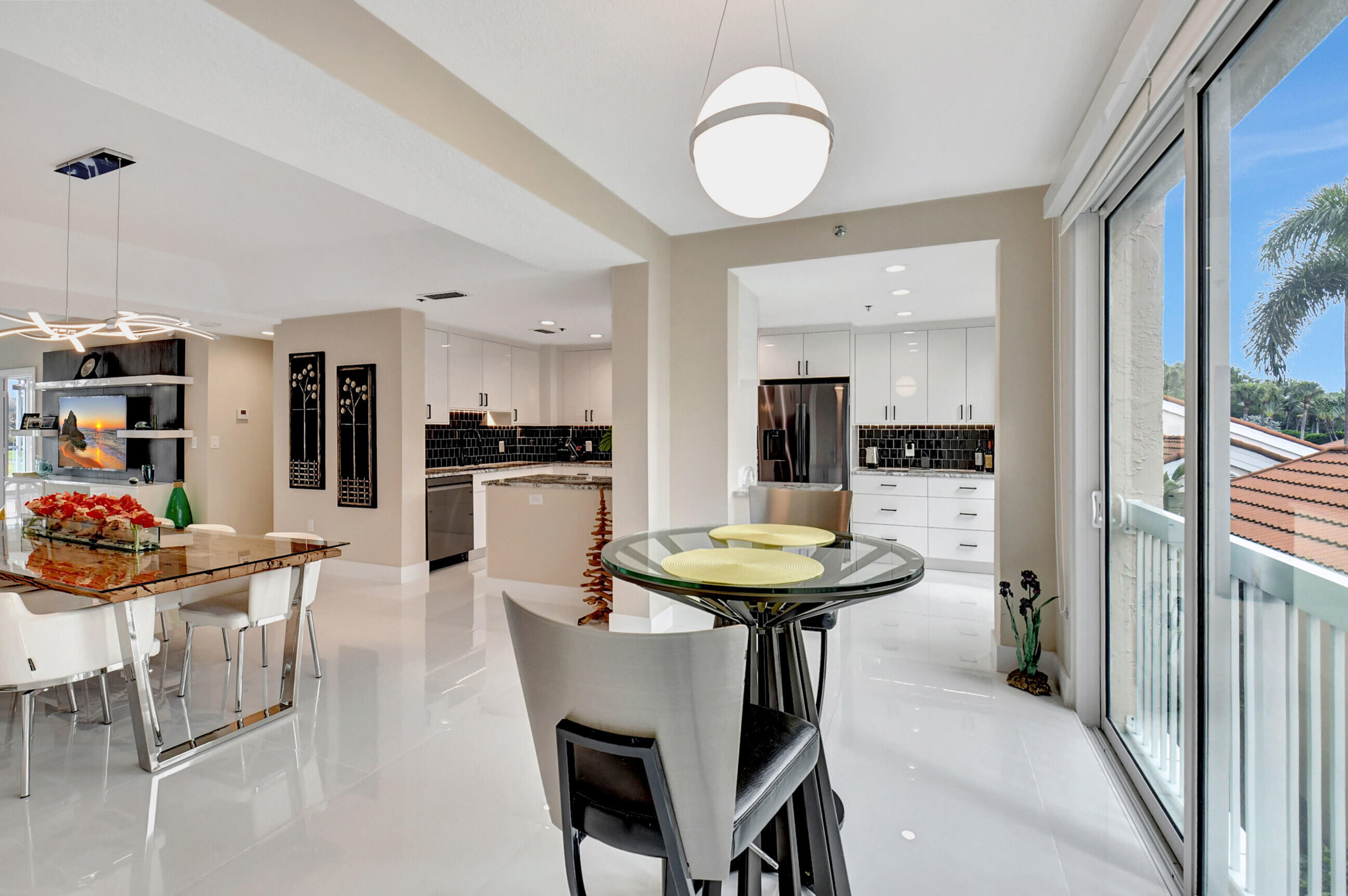 17031 Boca Club Boulevard, Unit 62B Boca Raton, FL 33487 - Photo 24 of 50 Sitting