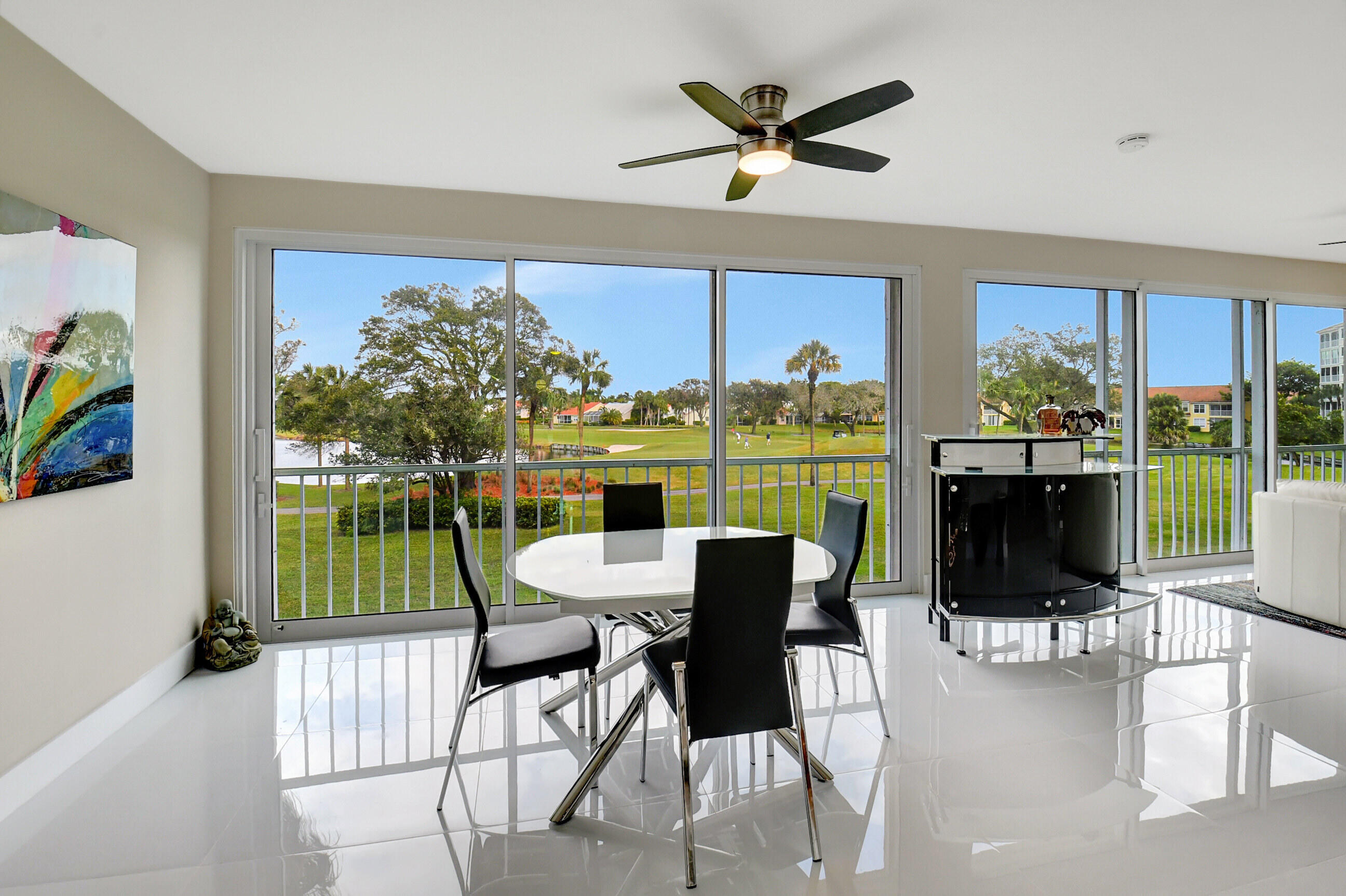 17031 Boca Club Boulevard, Unit 62B Boca Raton, FL 33487 - Photo 27 of 50 Sitting