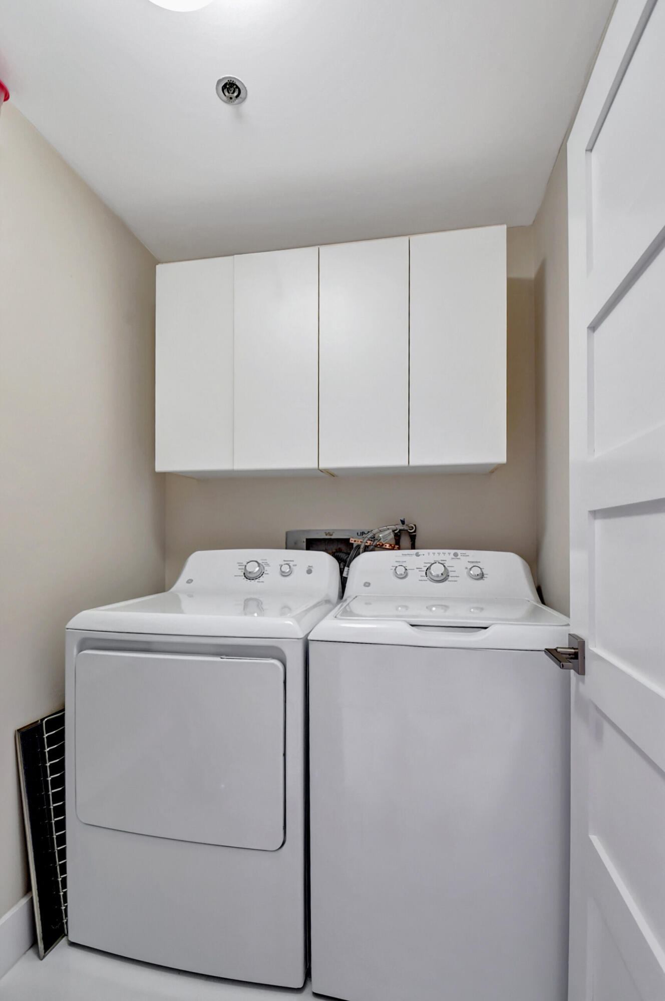 17031 Boca Club Boulevard, Unit 62B Boca Raton, FL 33487 - Photo 43 of 50 Laundry