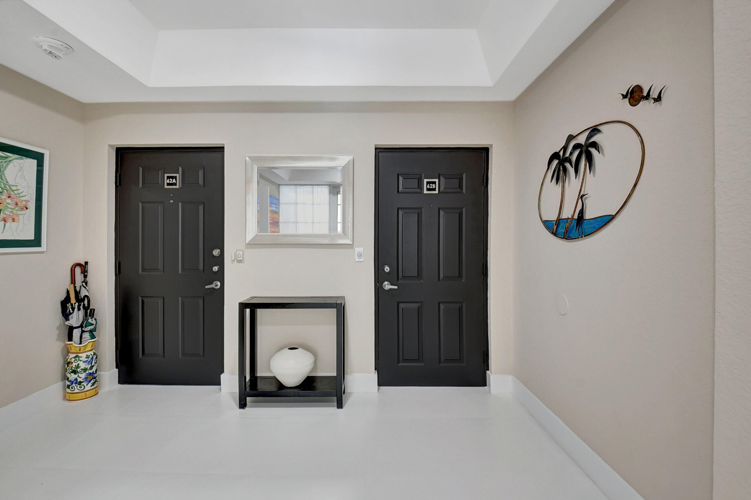 17031 Boca Club Boulevard, Unit 62B Boca Raton, FL 33487 - Photo 45 of 50 Private Vestibule