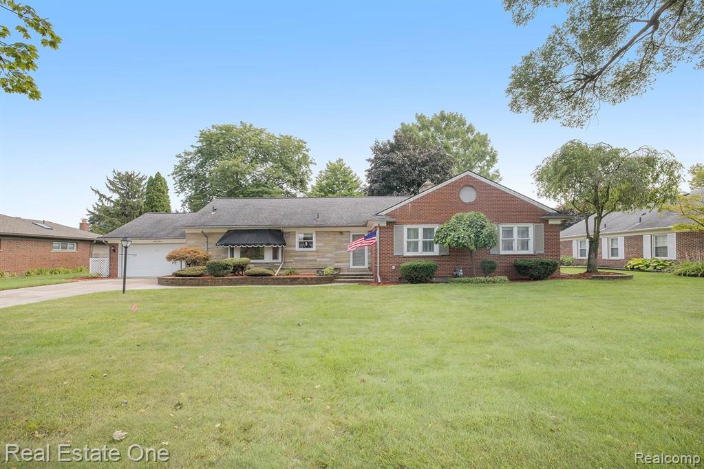 711 Ridgemont Avenue Dearborn, MI 48124 - Photo 2 of 47