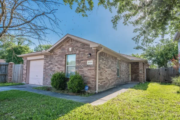 $1,550 | 10203 Azalea Village Drive, Houston, TX 77088