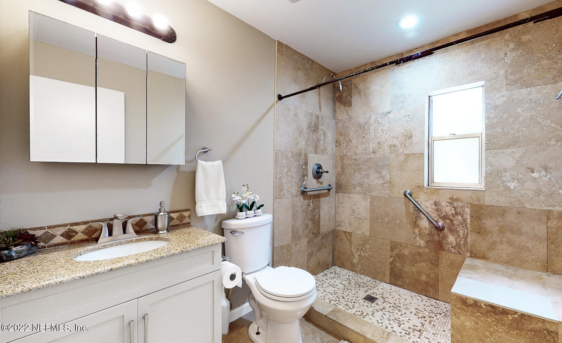 2540 Patsy Anne Drive Jacksonville, FL 32207 - Photo 17 of 34 Bathroom