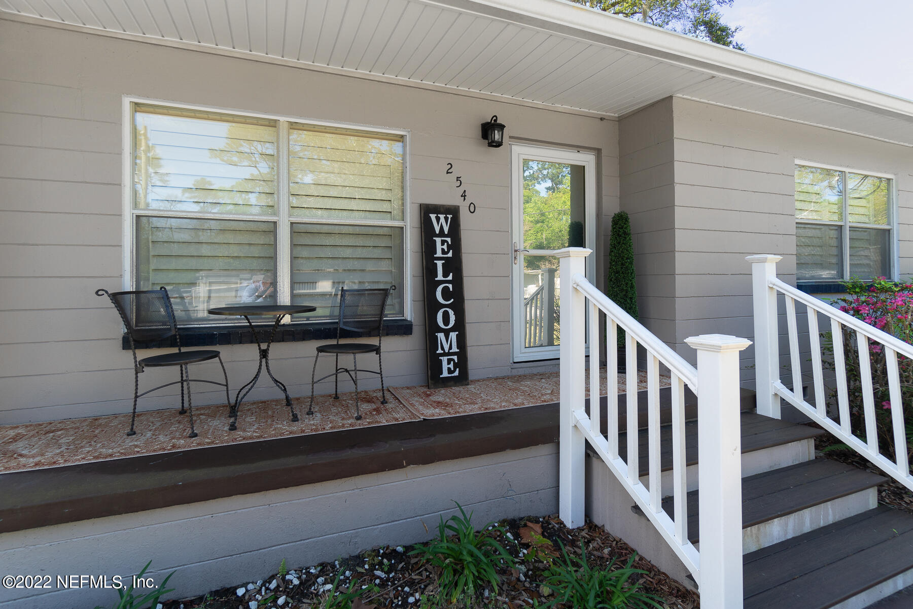 2540 Patsy Anne Drive Jacksonville, FL 32207 - Photo 2 of 34 Front Patio