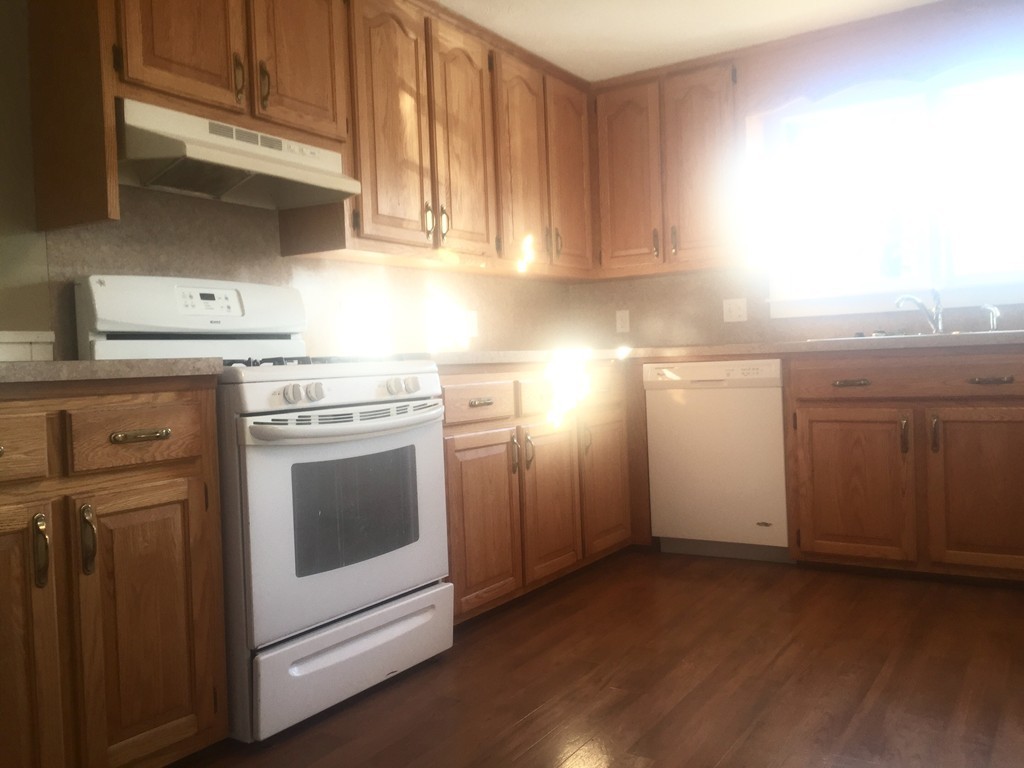 162 Brandon Avenue Springfield, MA 01119 - Photo 11 of 30 Gallery Image 11