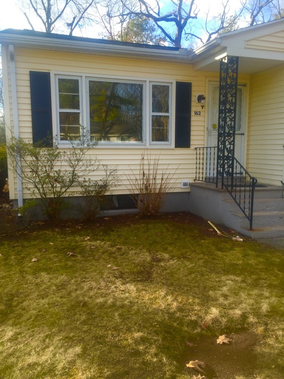 162 Brandon Avenue Springfield, MA 01119 - Photo 3 of 30 Gallery Image 3
