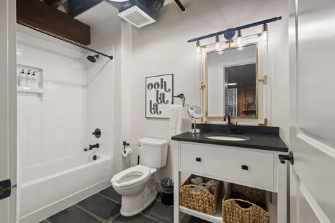 $415,000 | 610 21st Avenue North, Unit 303, Nashville, TN 37203