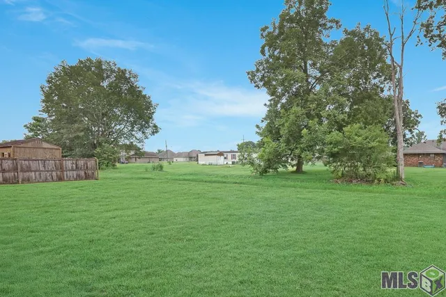 $257,000 | 4413 Boulevard Acadian Addis La, Addis, LA 70710