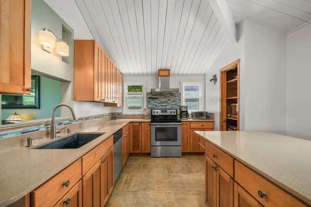 $2,875,000 | 4204 Kekuanaoa Lane, Princeville, HI 96722