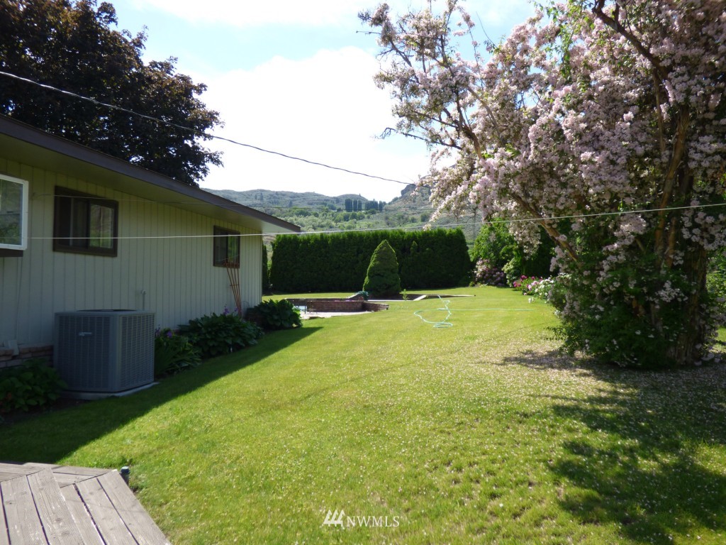 146 Golden Road Oroville, WA 98844 - Photo 9 of 11 Gallery Image 9