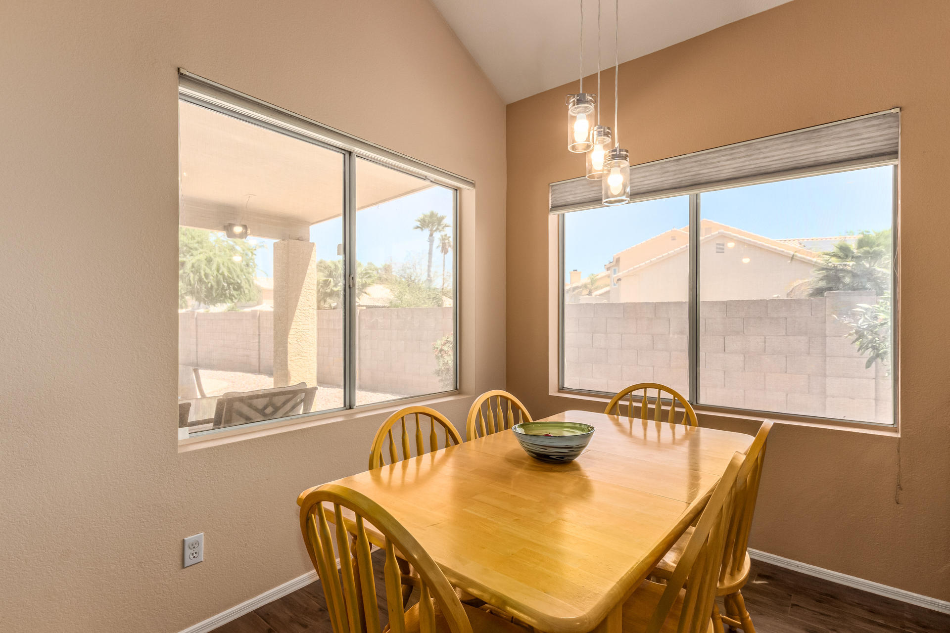 1102 West Kathleen Road Phoenix, AZ 85023 - Photo 20 of 41 Gallery Image 20