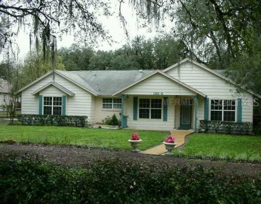 135 East Tradewinds Road Winter Springs, FL 32708 - Photo 1 of 1 Exterior Front
