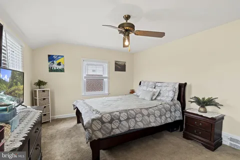 $285,000 | 1204 Cobbs Street, Drexel Hill, PA 19026