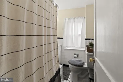 $285,000 | 1204 Cobbs Street, Drexel Hill, PA 19026