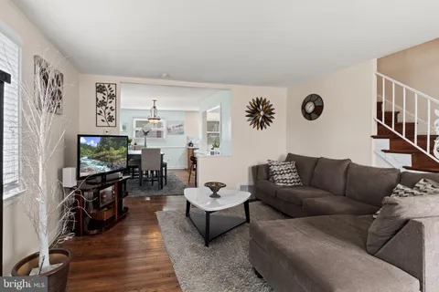 $285,000 | 1204 Cobbs Street, Drexel Hill, PA 19026