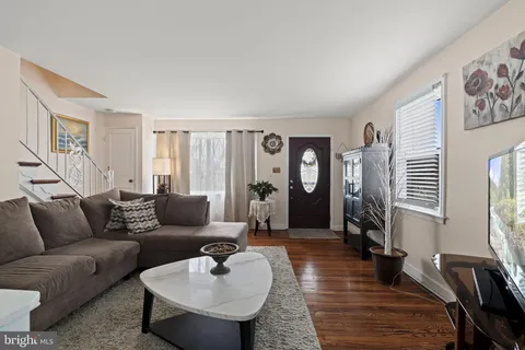 $285,000 | 1204 Cobbs Street, Drexel Hill, PA 19026