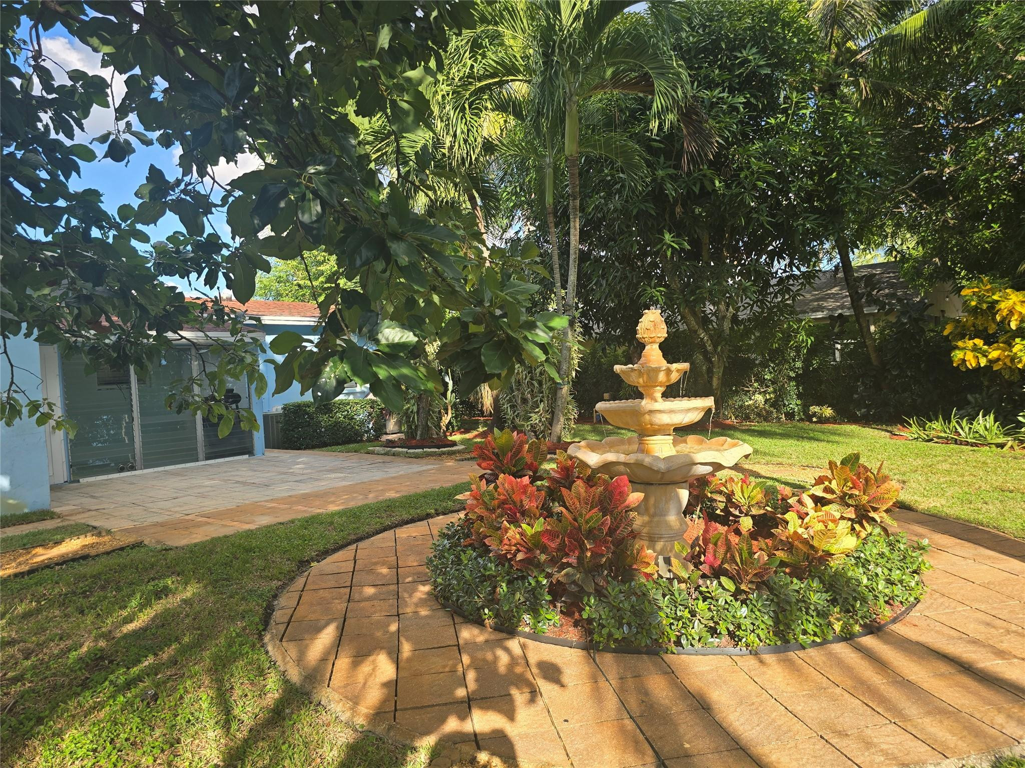 946 Alamanda Road West Palm Beach, FL 33405 - Photo 14 of 56 Photo 14