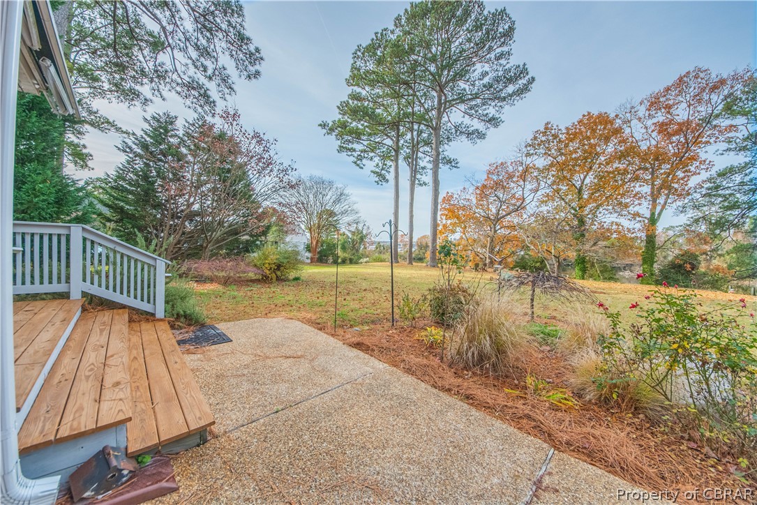 1317 Laurens Road Gloucester Point, VA 23062 - Photo 32 of 40