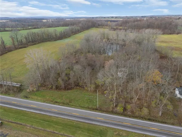 $79,900 | 1 Ontario Center Road, Walworth, NY 14568