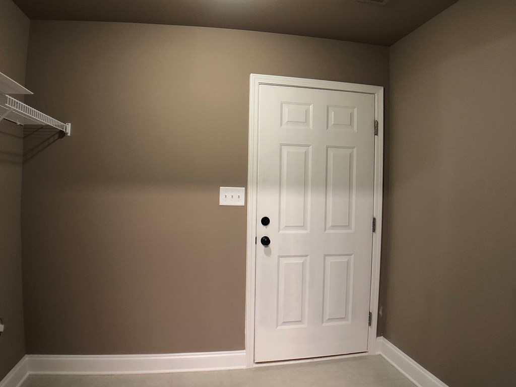 330 Walnut Grove Road Gray, GA 31032 - Photo 12 of 42 a view of a small space