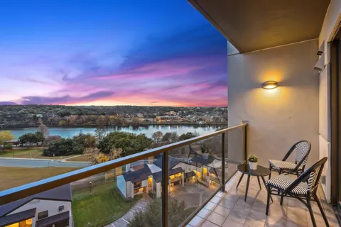 $475,000 | 40 North Interstate Highway 35, Unit 10B4, Austin, TX 78701