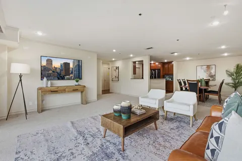 $475,000 | 40 North Interstate Highway 35, Unit 10B4, Austin, TX 78701