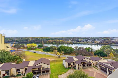 $475,000 | 40 North Interstate Highway 35, Unit 10B4, Austin, TX 78701