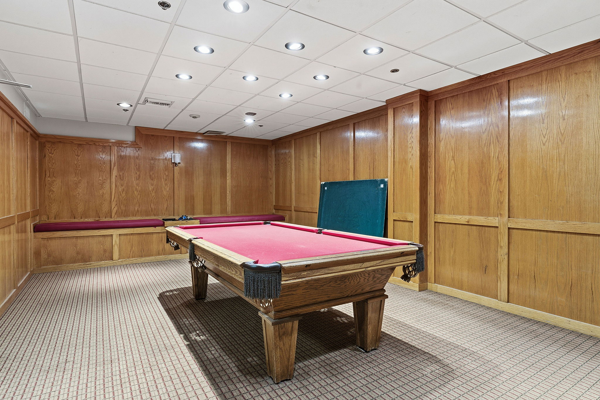 40 North Interstate Highway 35, Unit 10B4 Austin, TX 78701 - Photo 26 of 39 a room with wooden floor pool table and a table