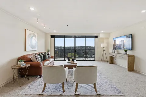 $475,000 | 40 North Interstate Highway 35, Unit 10B4, Austin, TX 78701