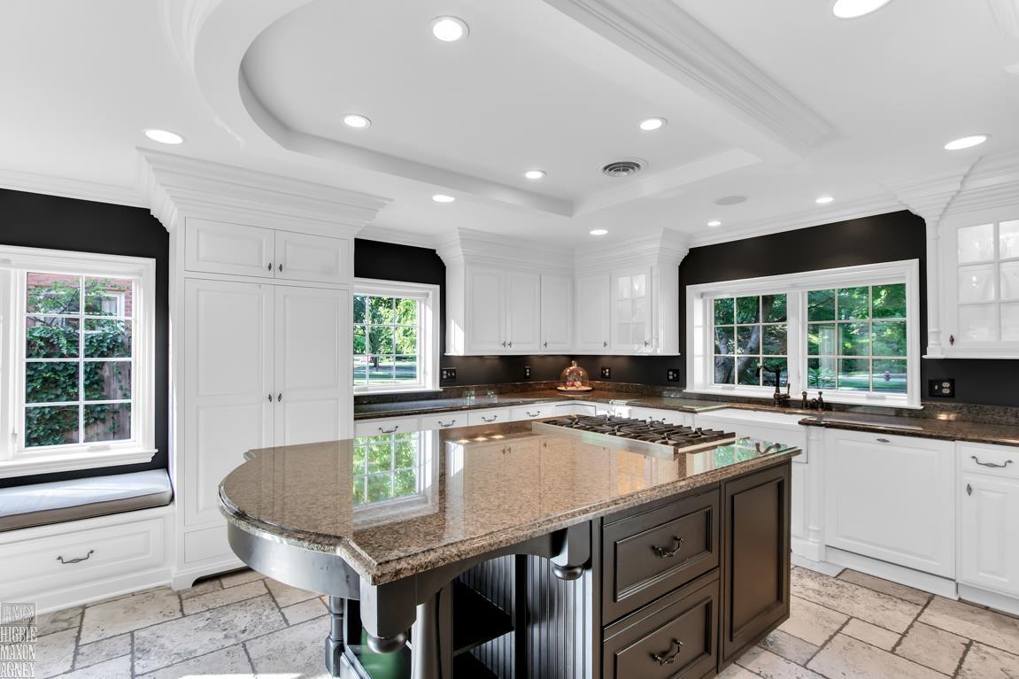 521 Middlesex Road Grosse Pointe Park, MI 48230 - Photo 7 of 48