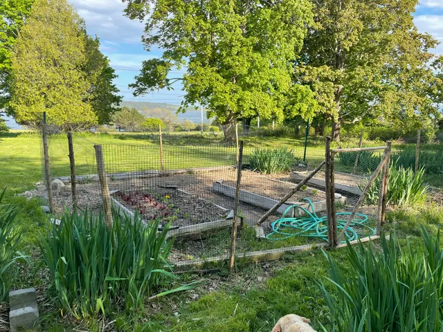 $1,225,000 | 515 Falls Bridge Road, Blue Hill, ME 04614