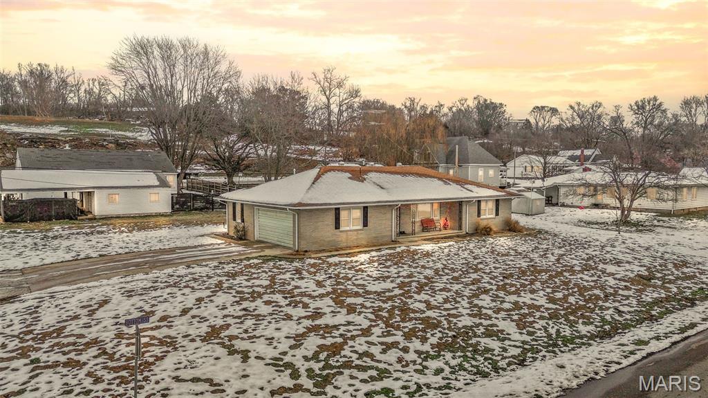 608 Bottom Street Pleasant Hill, IL 62366 - Photo 1 of 52